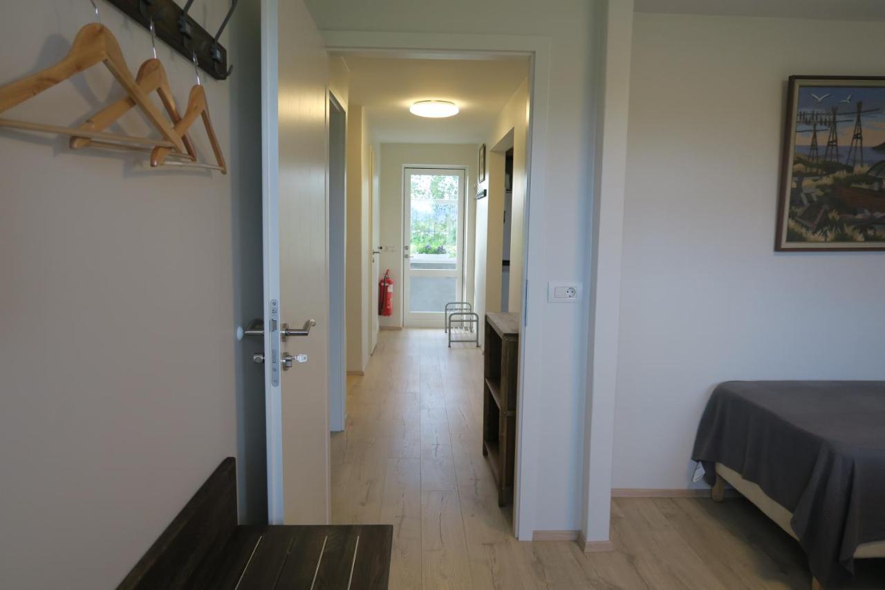 Dilksnes Guesthouse Хофн Экстерьер фото