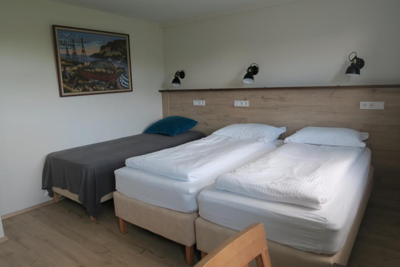 Dilksnes Guesthouse Хофн Экстерьер фото