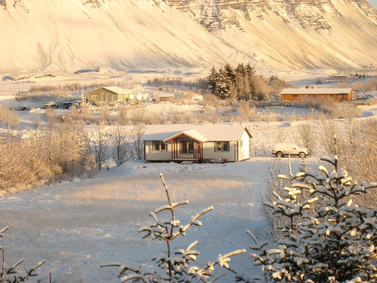 Dilksnes Guesthouse Хофн Экстерьер фото