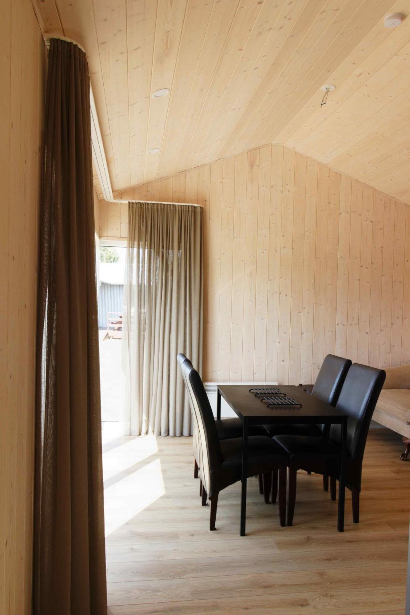 Dilksnes Guesthouse Хофн Экстерьер фото